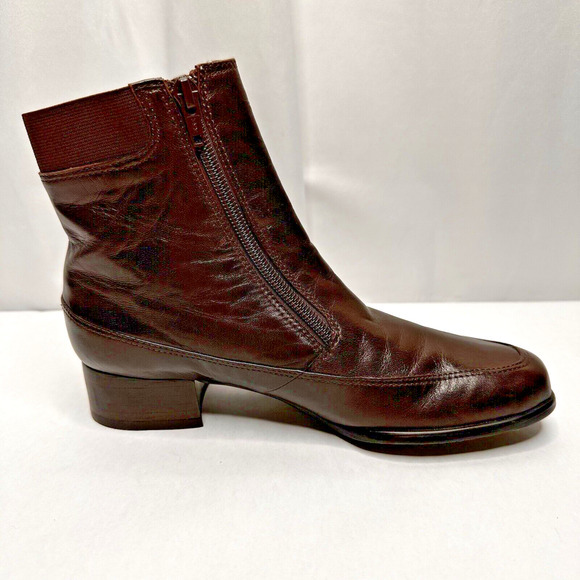 Ros Hammerson Womens Boots 7N Ankle Height Brown Leather Zip Butter Soft Booties - Picture 6 of 15
